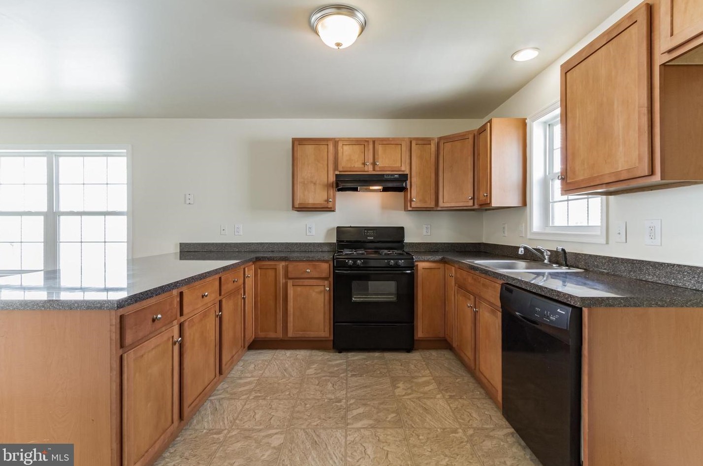 7 Union St, Boothwyn, PA 19061