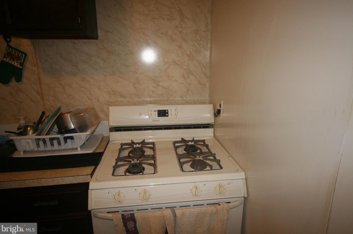 72 Keystone Ave, Upper Darby, PA 19082-2211