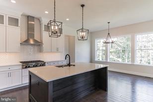 346 Lenni Rd, Chester Heights, PA 19017 - Photo 2