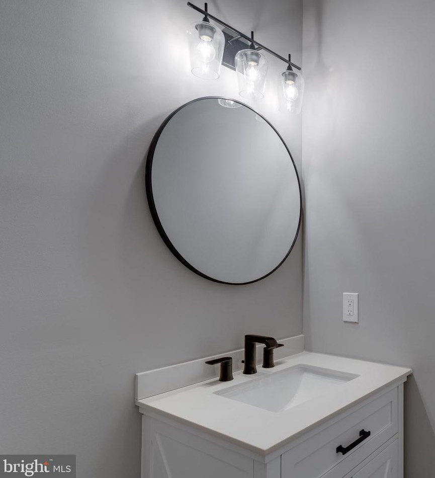 870 Michigan Ave, Swarthmore PA 19081-2495 exterior