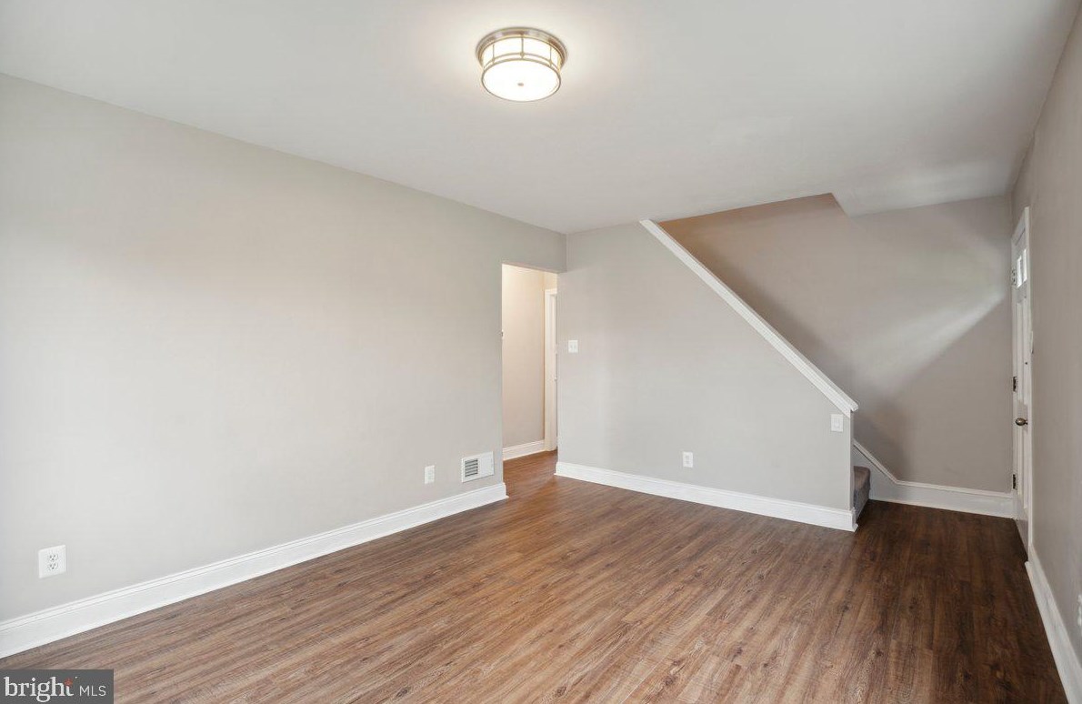 412 Marlin St, Folsom PA  19033-2415 exterior
