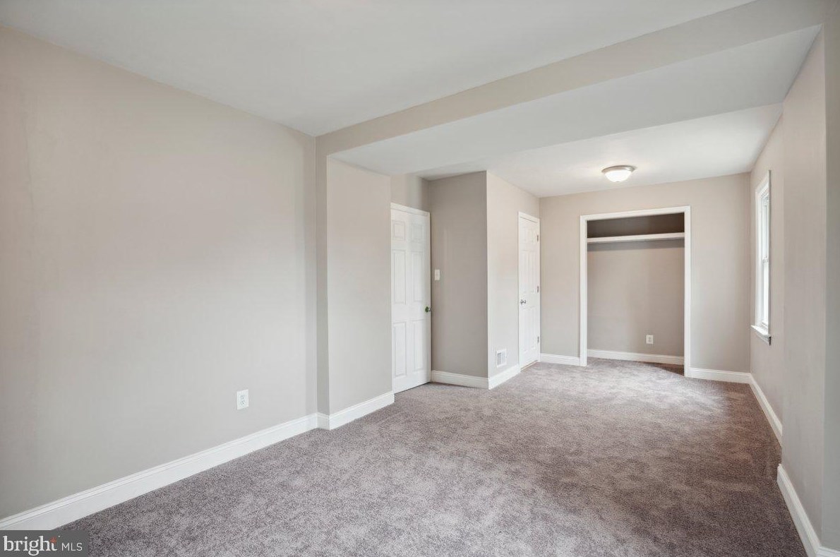 412 Marlin St, Folsom PA  19033-2415 exterior