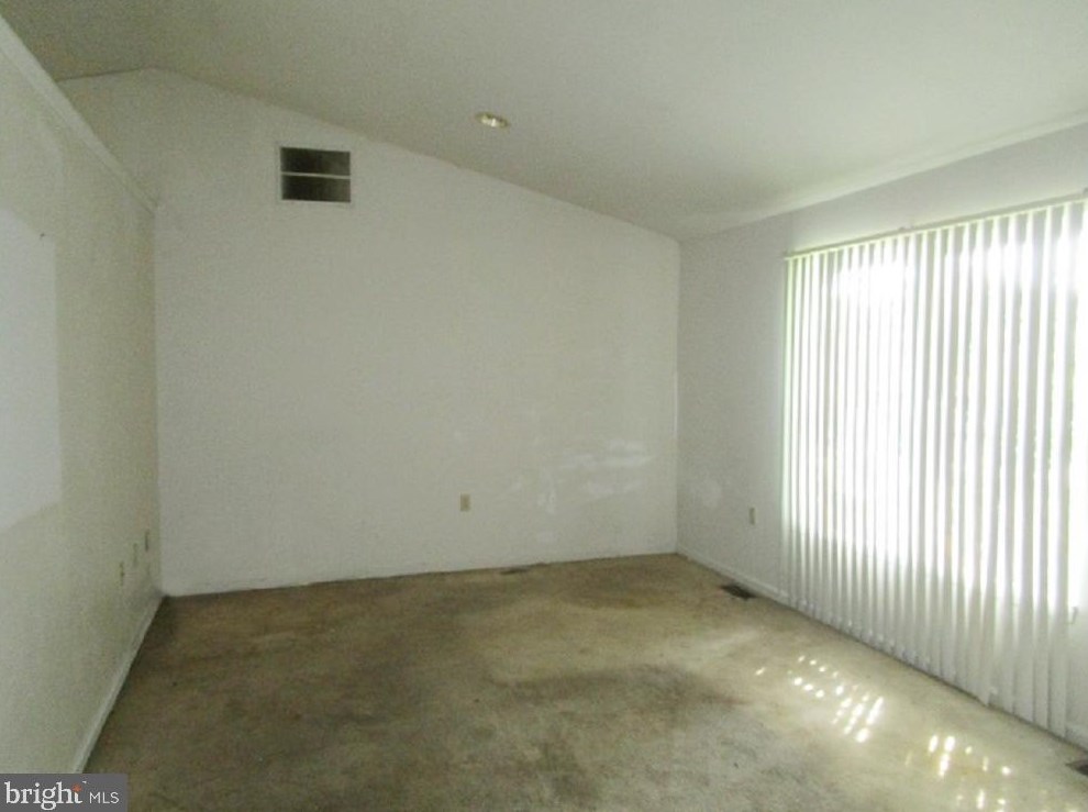 1041 Orange Ave, Sharon Hill, PA 19079