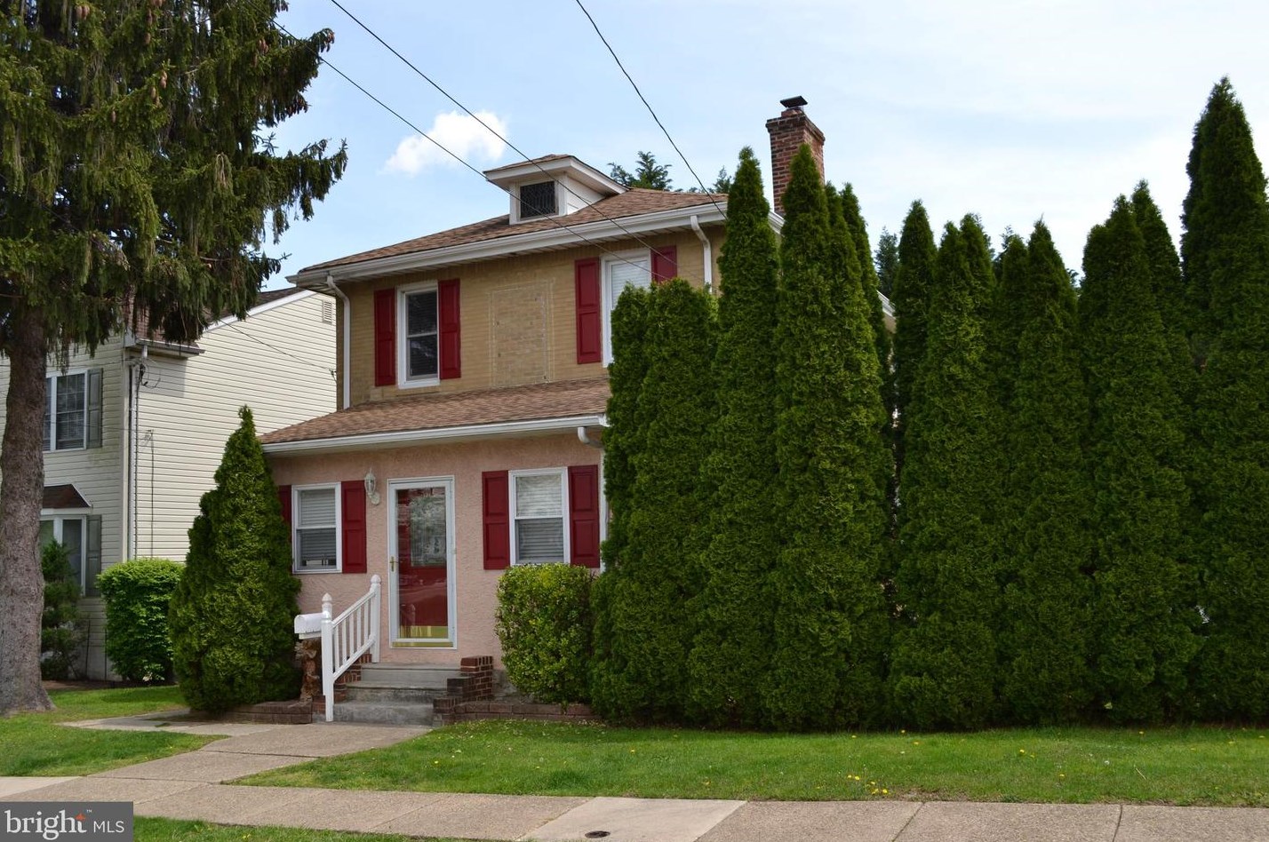 337 Lincoln St, Folsom, PA 19033-2616