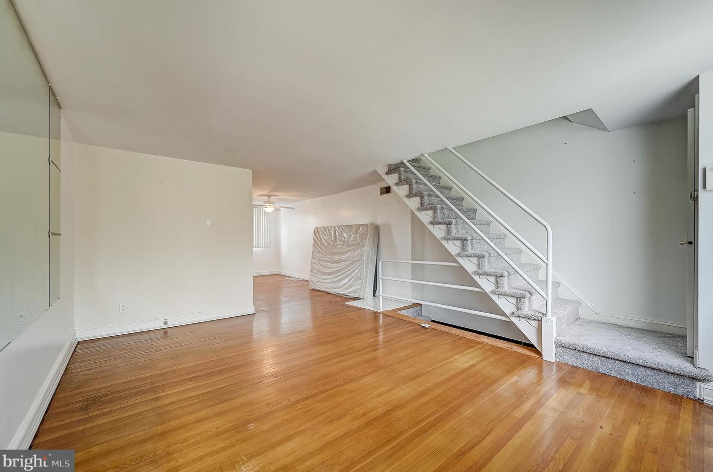 2280 Harwood Ave, Upper Darby PA 19082-5406 exterior