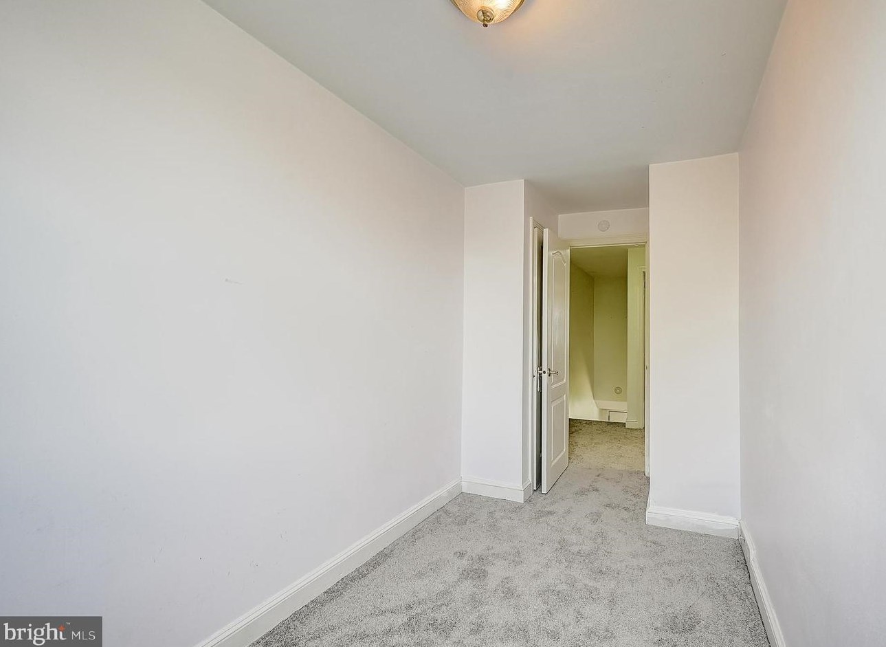 2280 Harwood Ave, Upper Darby PA 19082-5406 exterior