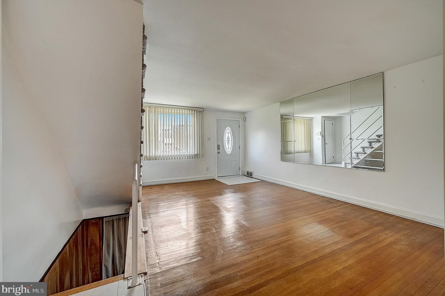 2280 Harwood Ave, Upper Darby PA 19082-5406 exterior