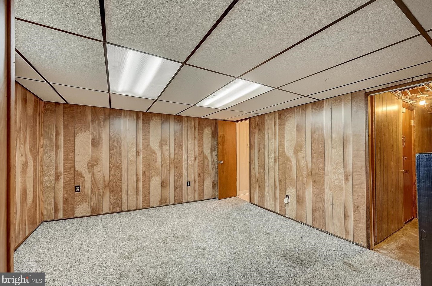 2280 Harwood Ave, Upper Darby PA 19082-5406 exterior