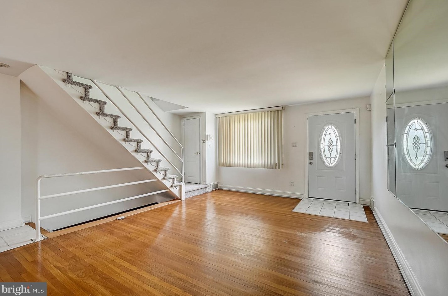 2280 Harwood Ave, Upper Darby PA 19082-5406 exterior