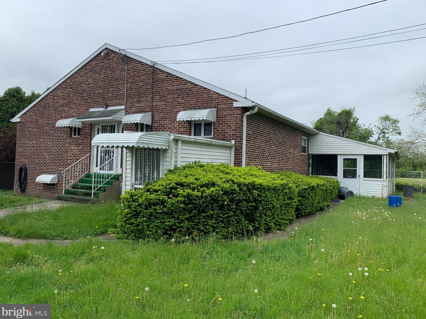 1015 Edwards, Chester PA 19013-3129 exterior