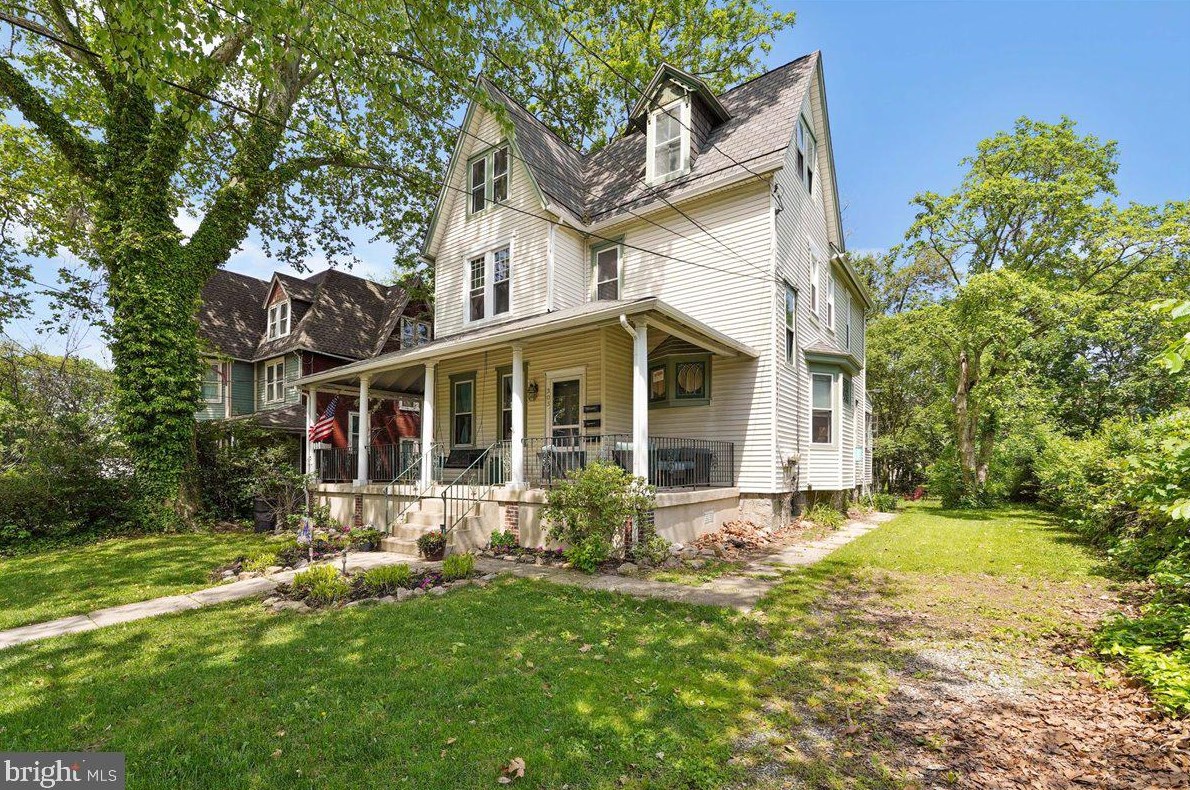 303 E Ridley Ave, Ridley Park, PA 19078