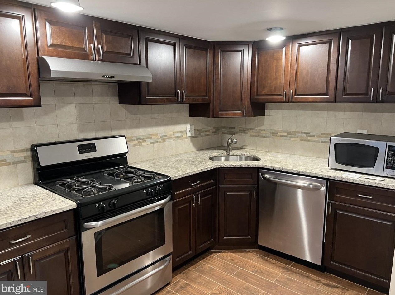 17 E Lincoln St #1st Floor, Media, PA 19063