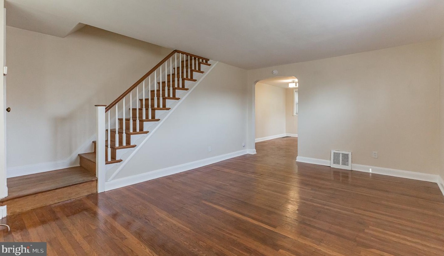 437 21 St, Chester PA 19013-5513 exterior