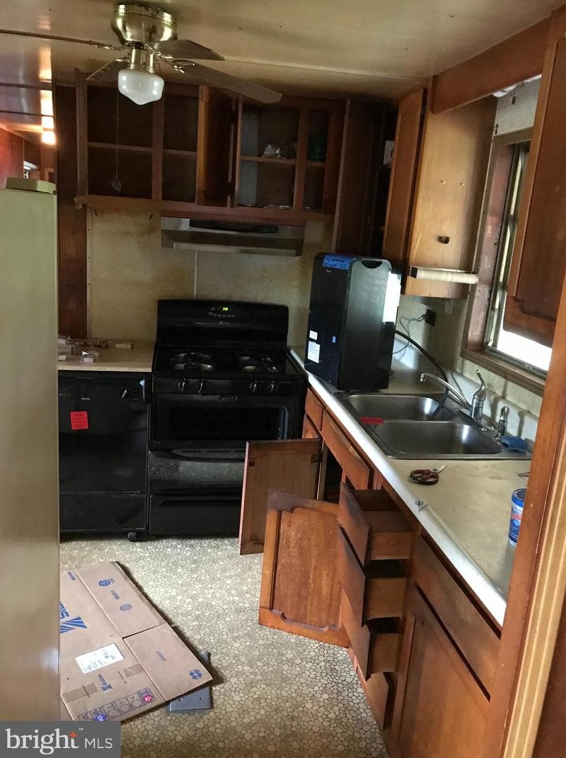 2122 Norton Ave, Boothwyn, PA 19061