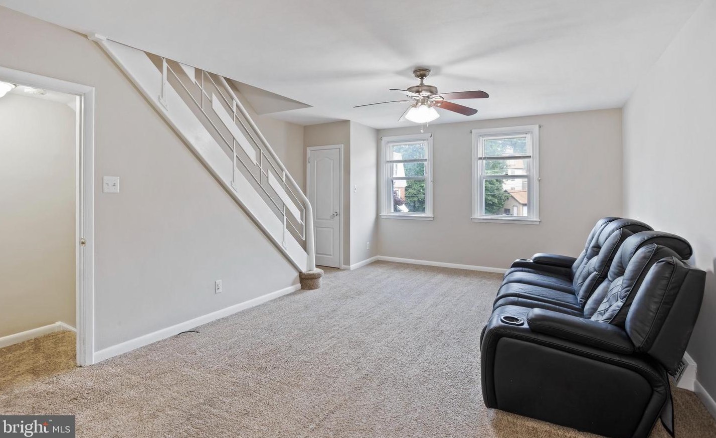 118 Botanic Ct, Upper Darby, PA 19082-2609