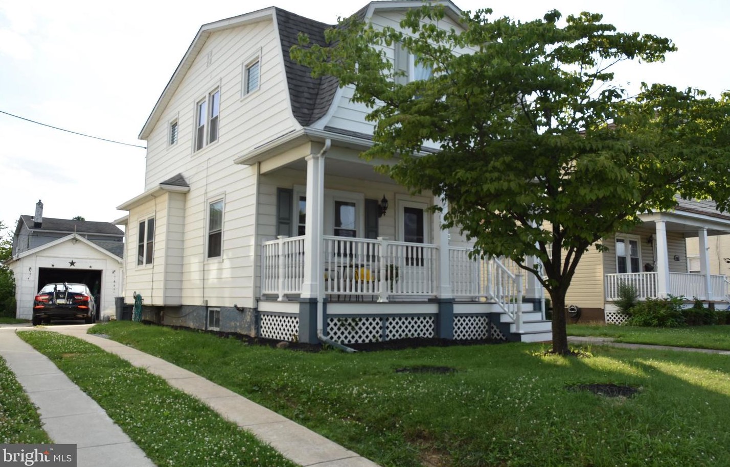 1514 Lincoln Ave, Prospect Park, PA 19076-1917