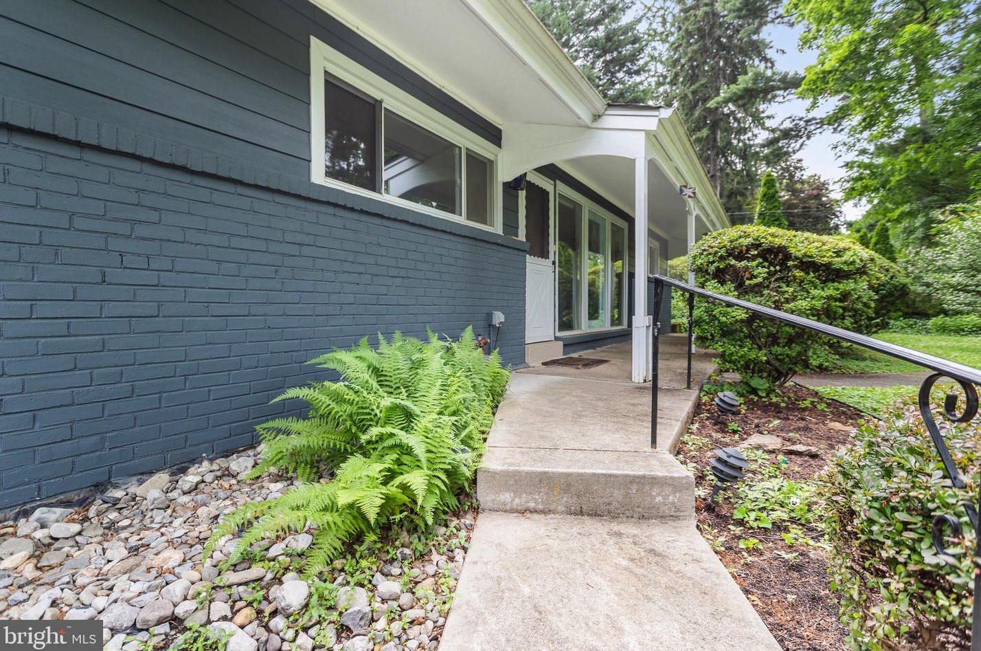 116 S Swarthmore Ave, Swarthmore, PA 19081