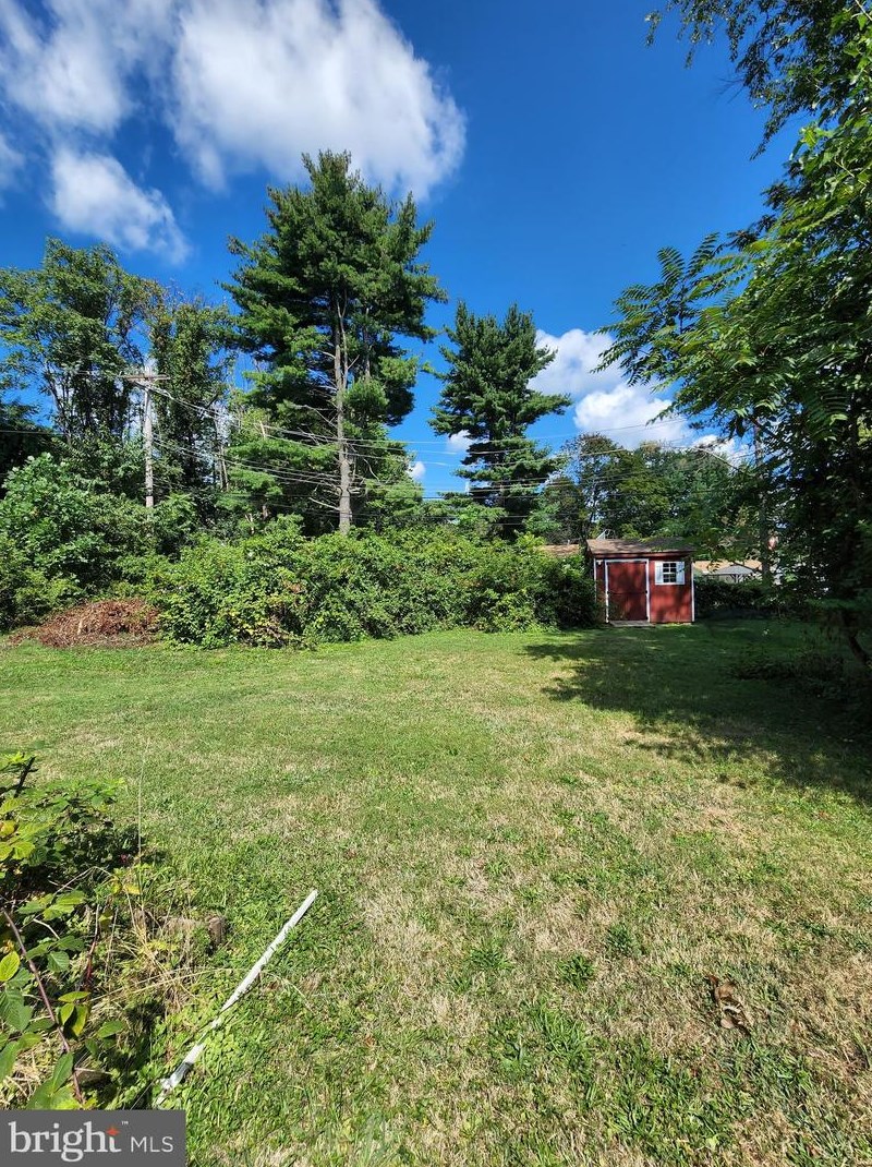1002 Flora, Boothwyn, PA 19061