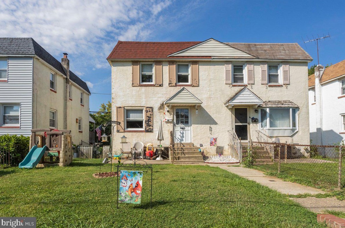 84 Foster Ave, Sharon Hill, PA 19079-1907