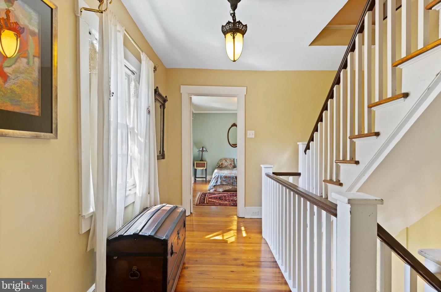 105 Cornell Ave, Swarthmore PA 19081-1933 exterior