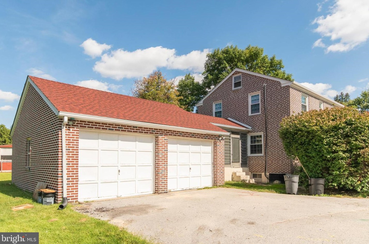 303 Hinckley Ave, Ridley Park, PA 19078-2508