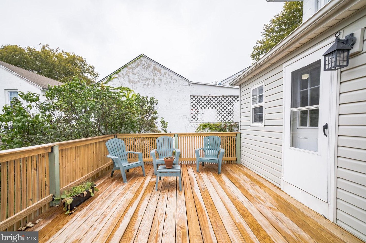 108 Lynn Blvd, Upper Darby PA 19082-1216 exterior