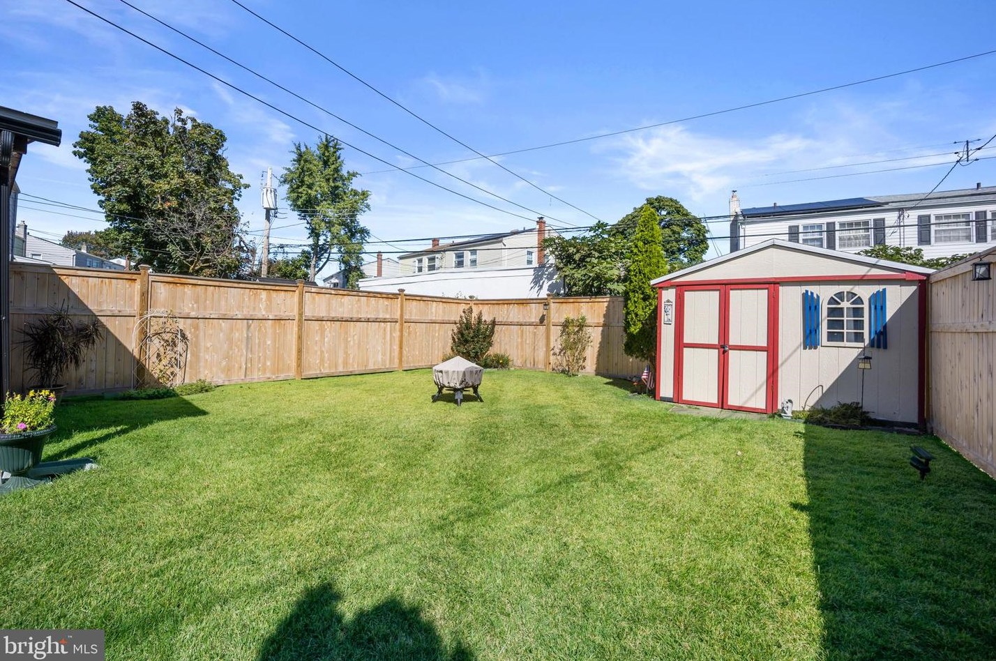 1415 Grace Rd, Swarthmore PA 19081-2809 exterior