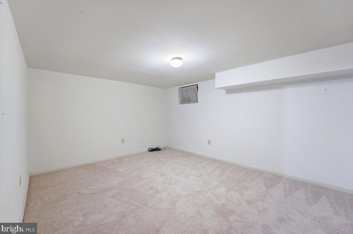 147 Knollwood Ct, Chester PA  19014-1260 exterior