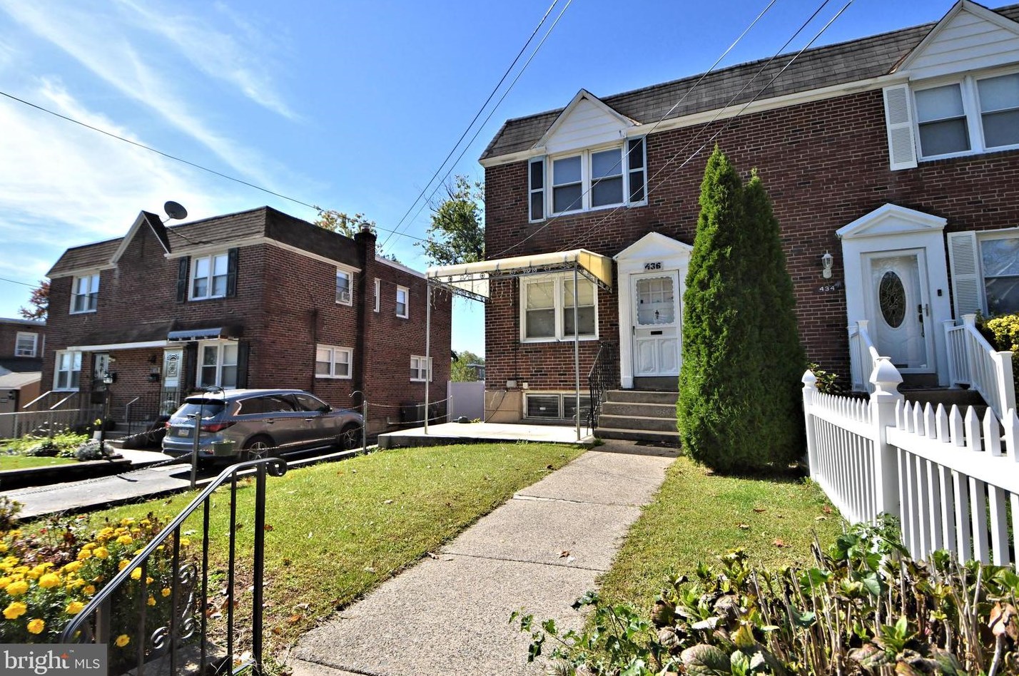 436 Oak Ave, Sharon Hill, PA 19079-1007