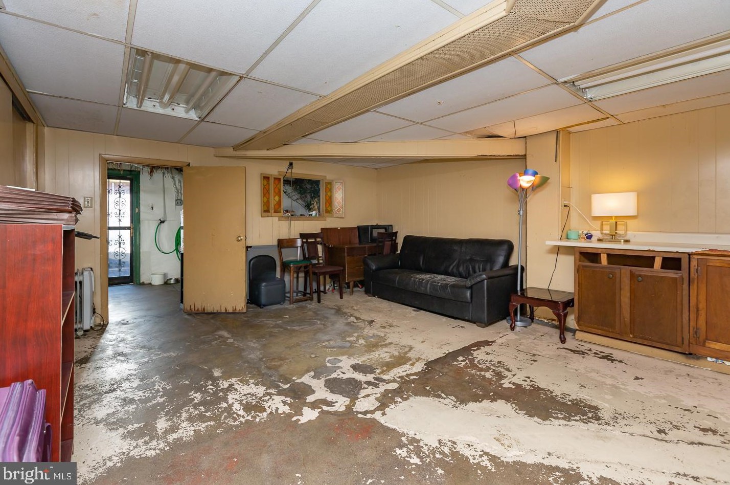 277 Glendale Rd, Upper Darby PA 19082-4017 exterior