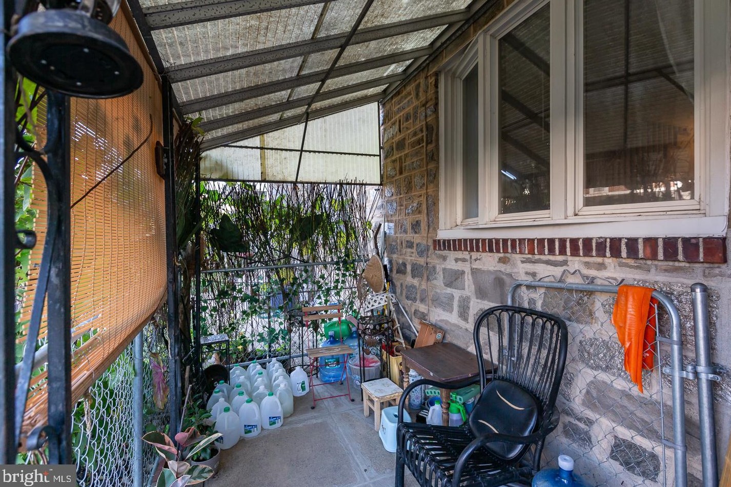 277 Glendale Rd, Upper Darby PA 19082-4017 exterior