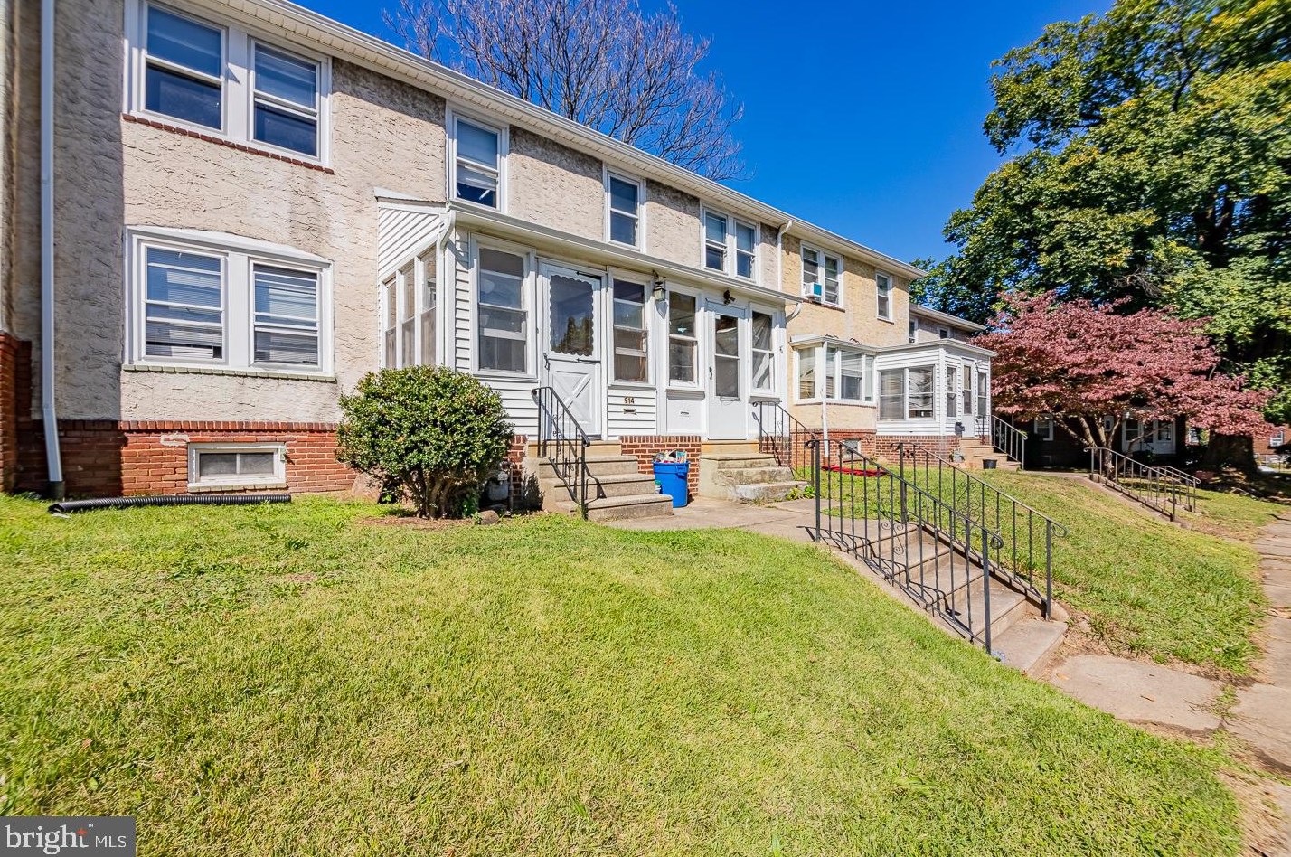 914 Macadam St, Chester, PA 19013-5815
