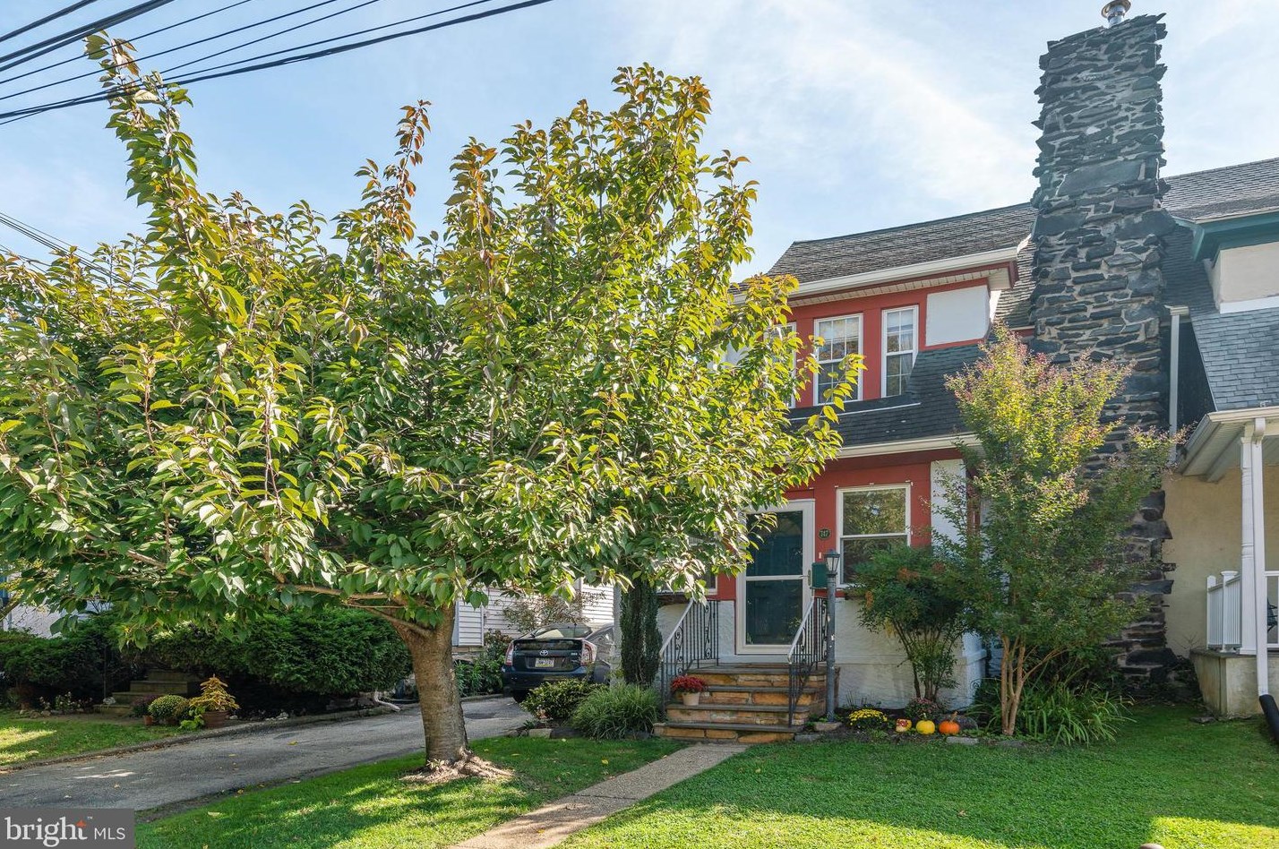 747 Hathaway Ln, Ardmore, PA 19003