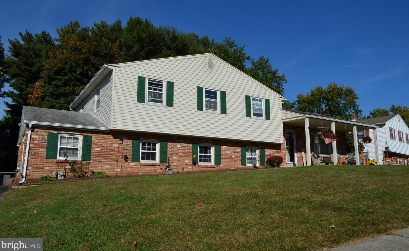 70 Hidden Valley Rd, Chester, PA 19014-2533