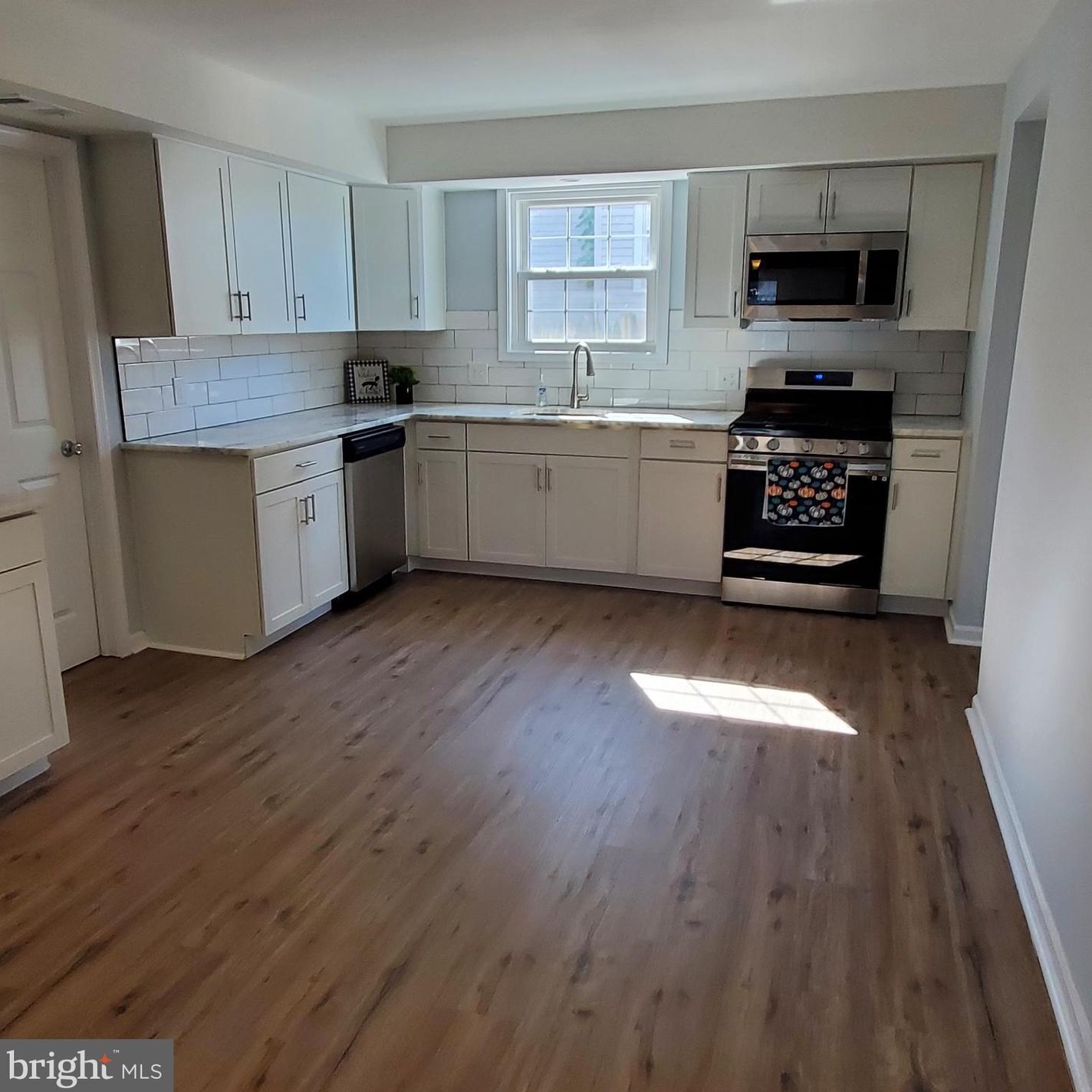 202 Welcome Ave, Norwood, PA 19074