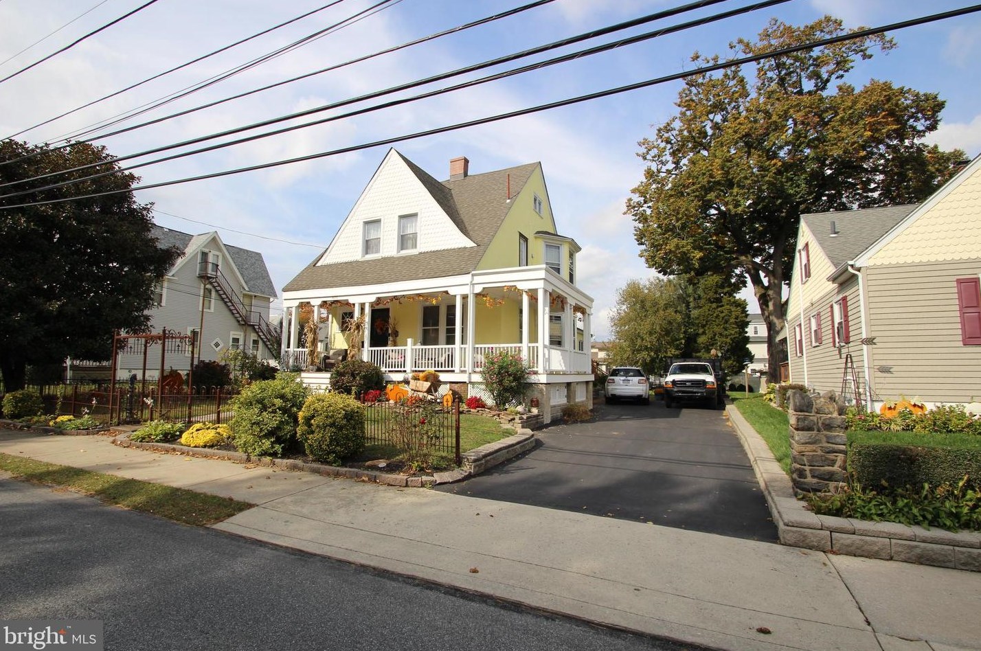 825 13th Ave, Prospect Park, PA 19076