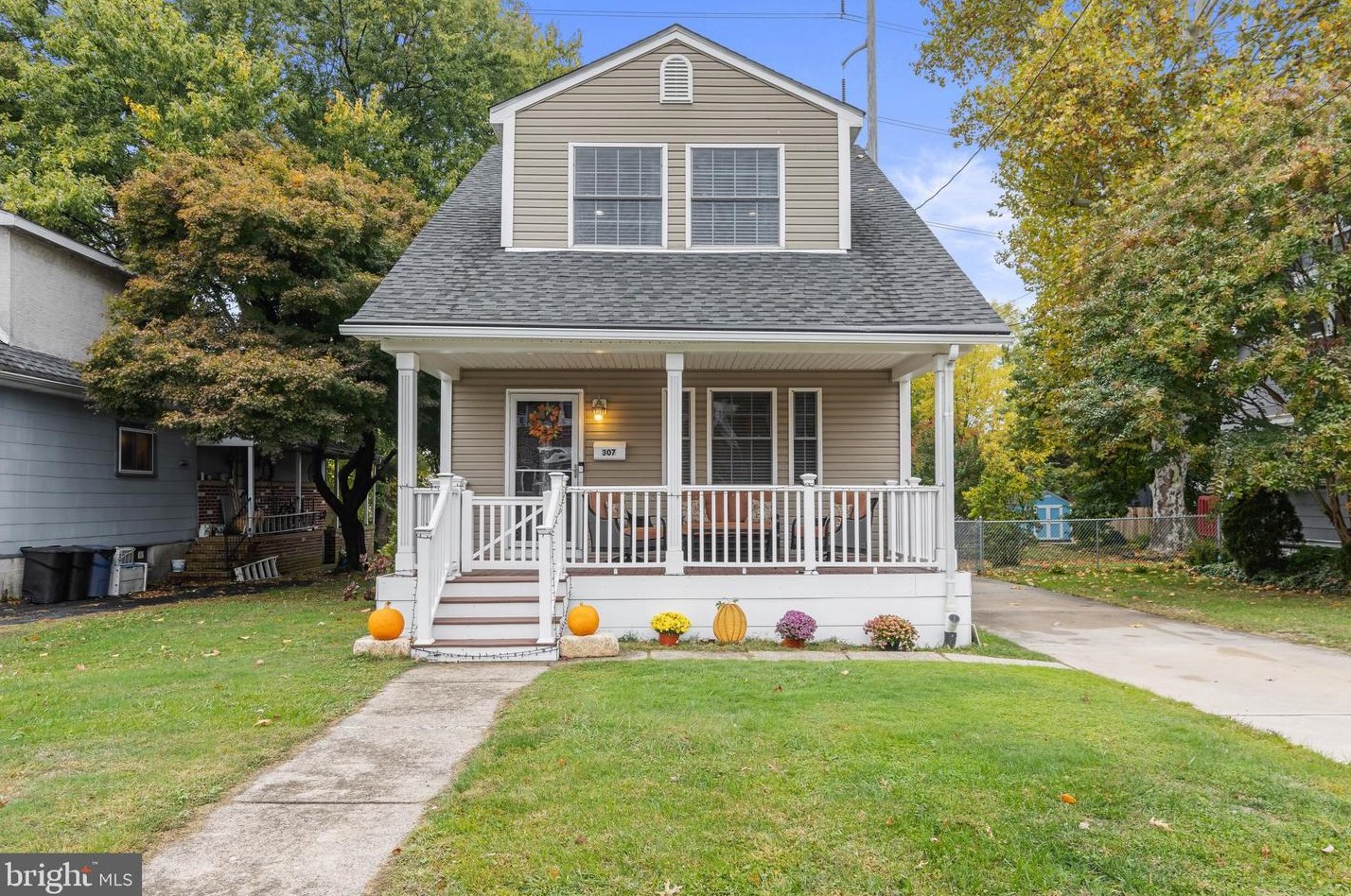 307 E Rodgers St, Ridley Park, PA 19078