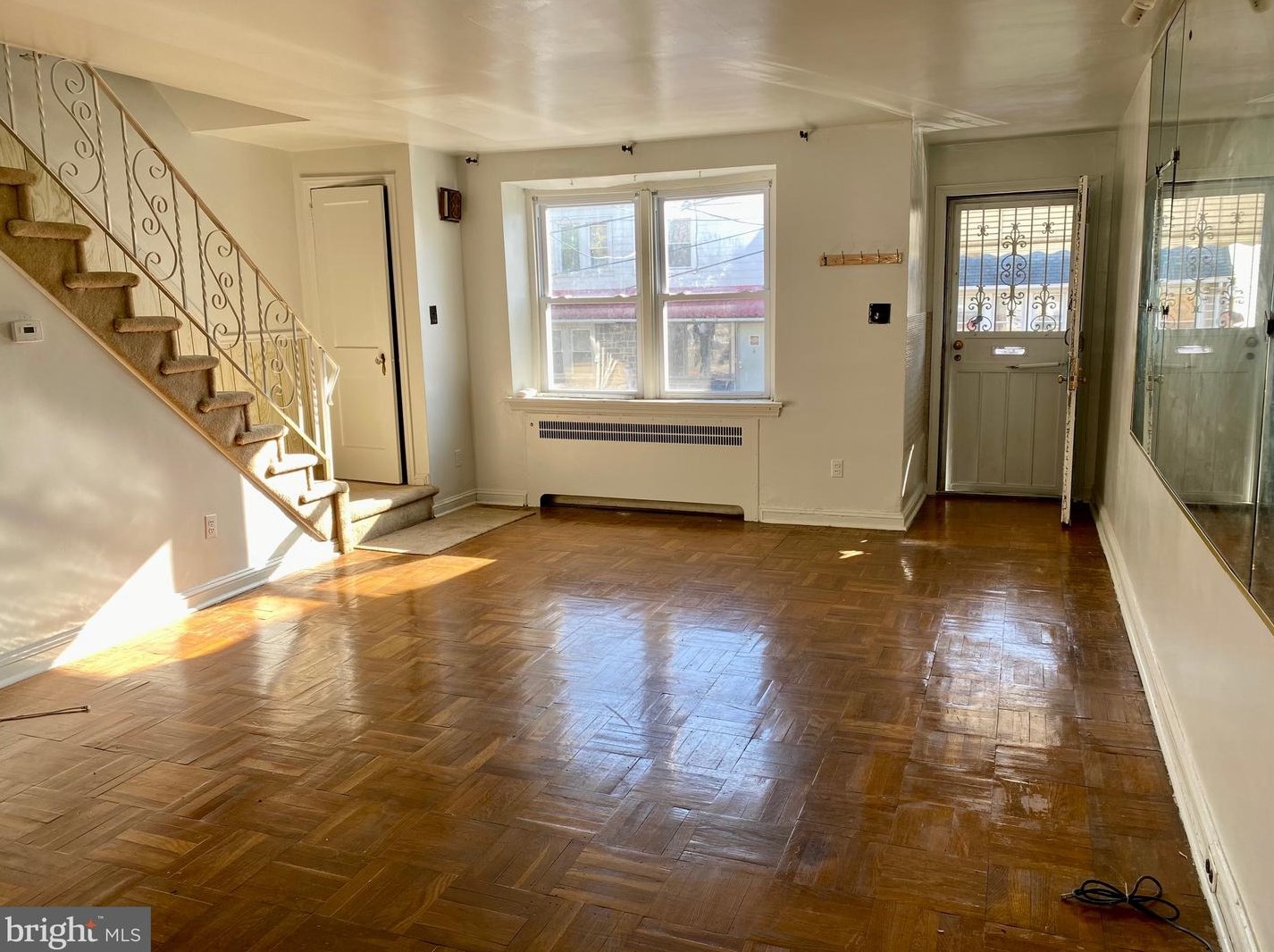 110 Westdale Rd, Upper Darby PA  19082-1421 exterior