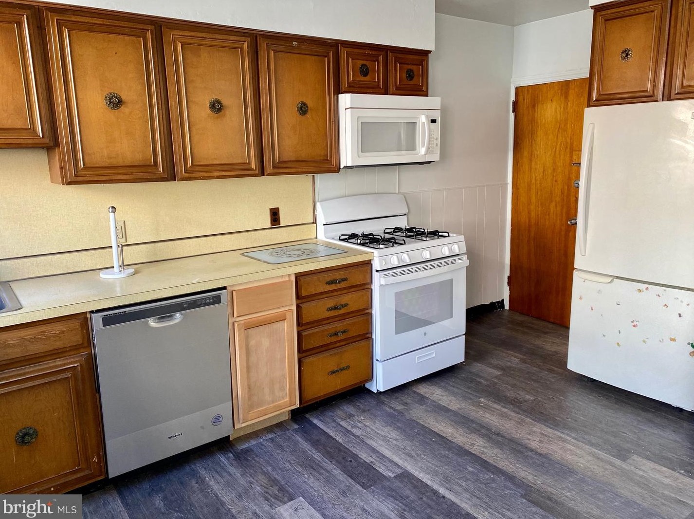 110 Westdale Rd, Upper Darby PA  19082-1421 exterior