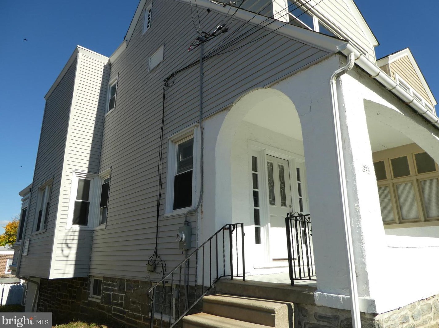 220 Parker Ave, Upper Darby, PA 19082-1222