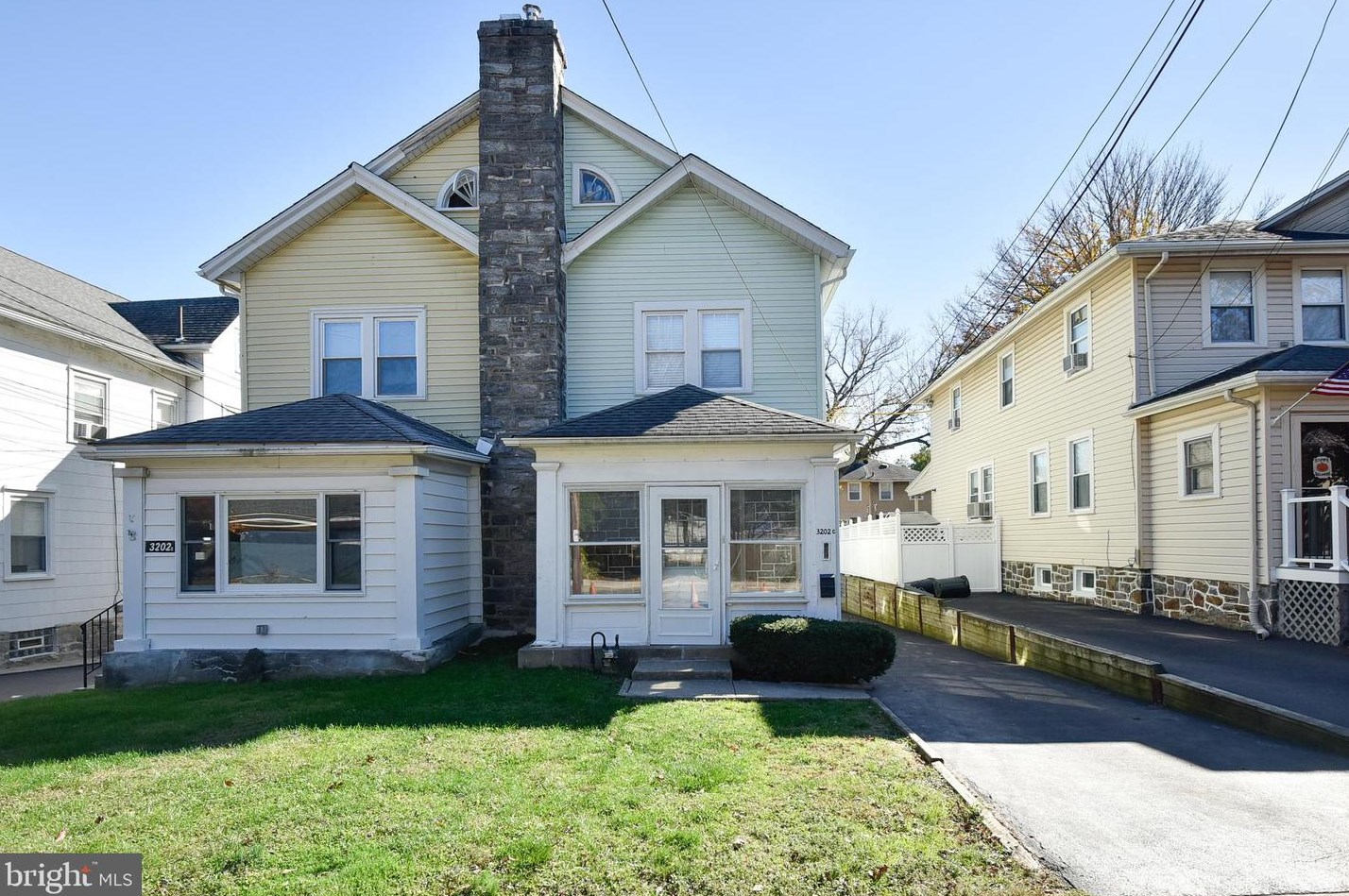 3202 Marshall Rd, Oakview, PA 19026