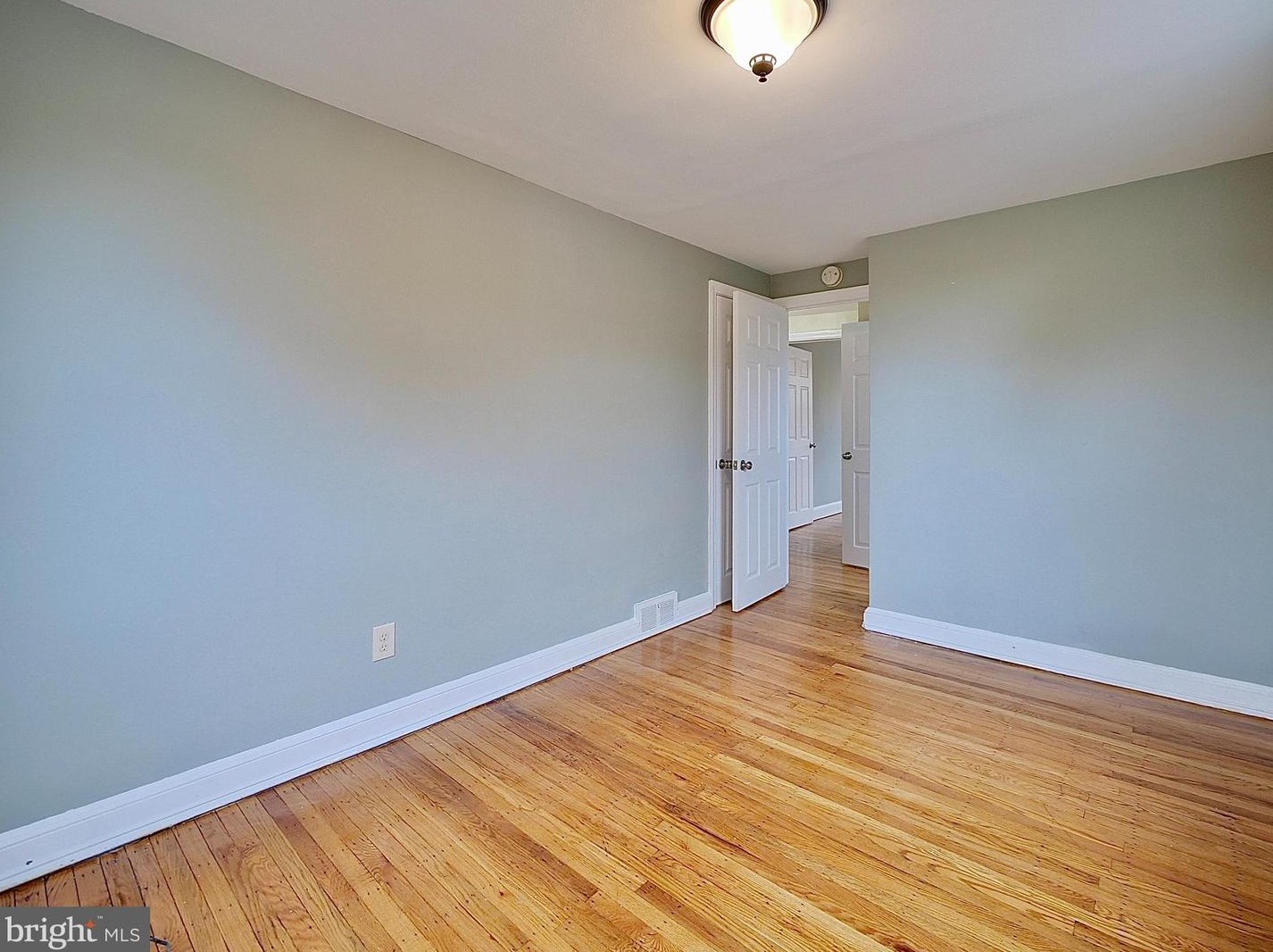 352 22nd St, Chester PA  19013-5120 exterior