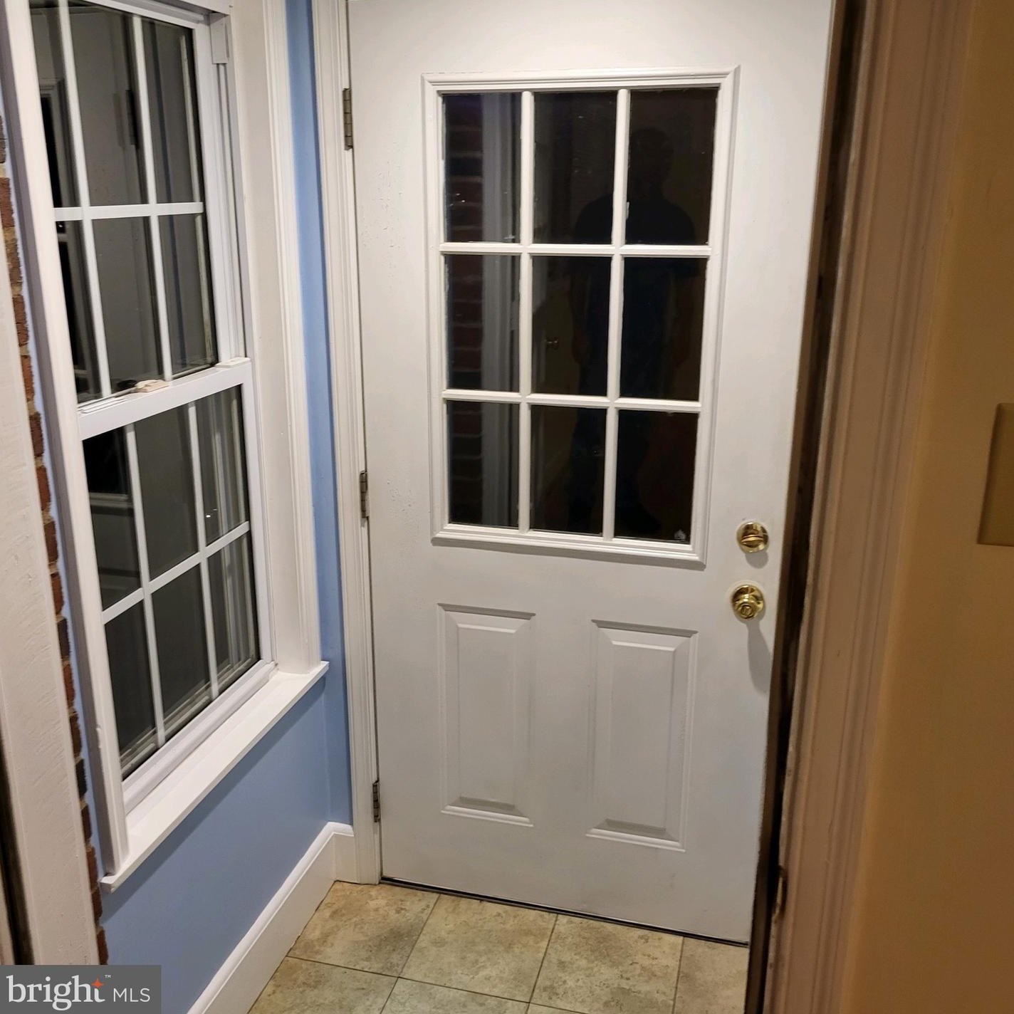 622 Woodland Dr, Pittsburgh, PA 19083