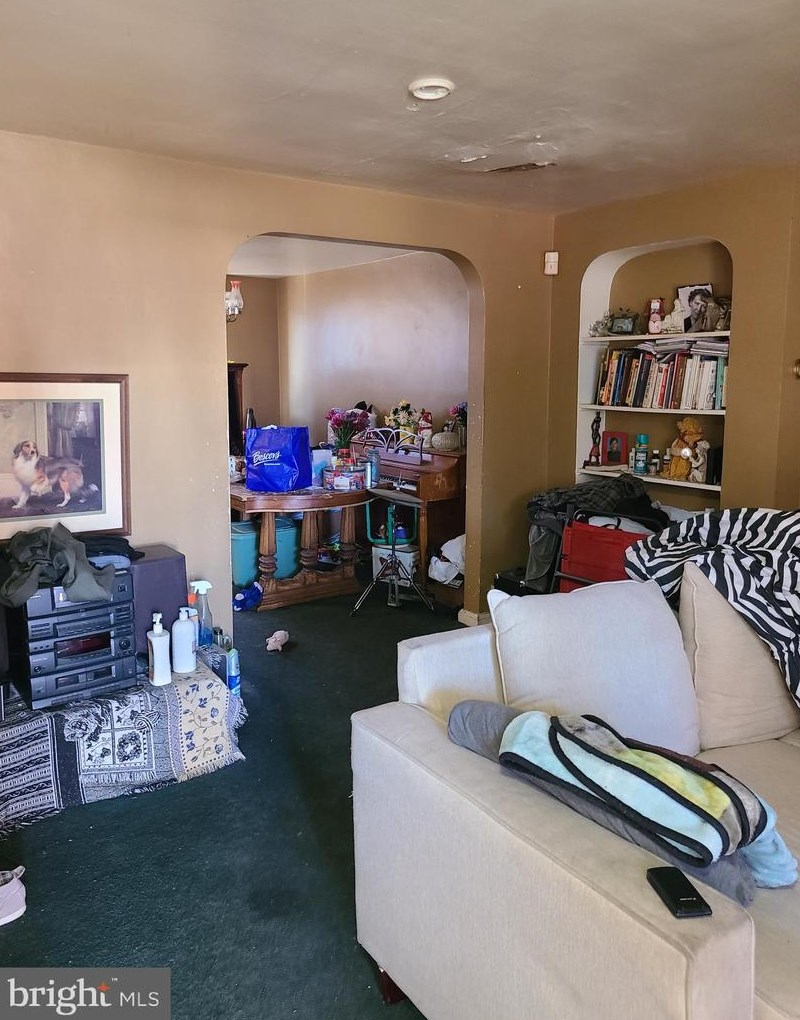 348 Springton Rd, Upper Darby PA  19082-4616 exterior