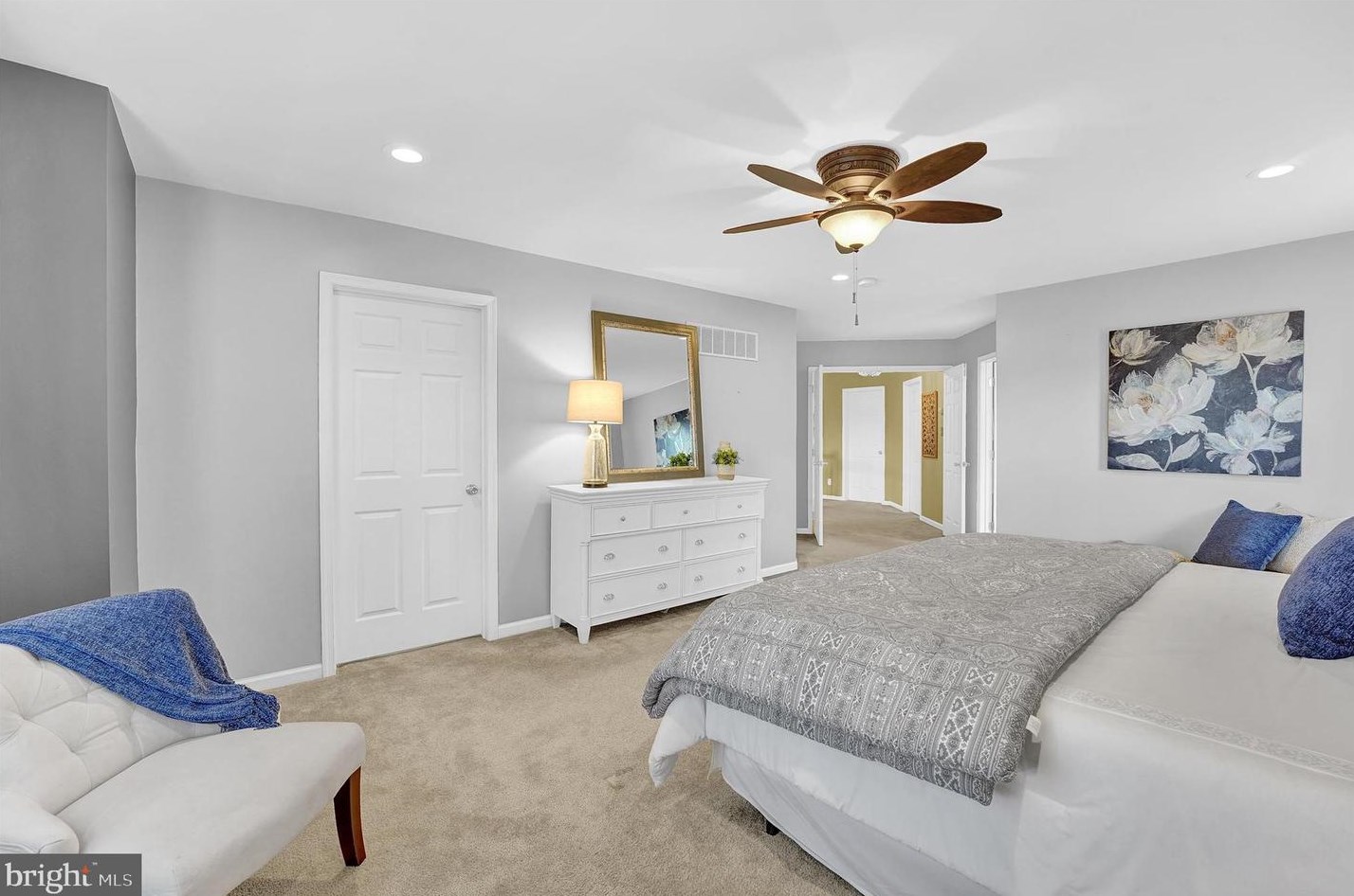 20 Venuti Dr, Chester PA 19014-3600 exterior