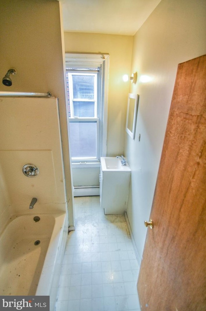 621 Columbia Ave, Darby, PA 19023