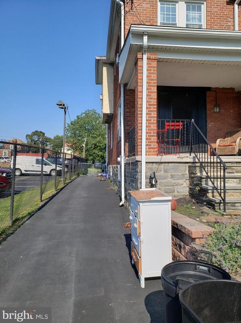 2631 Chestnut Ave, Ardmore, PA 19003