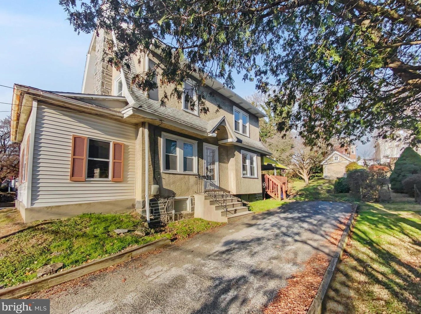 222 Lynn Blvd, Upper Darby, PA 19082-1231