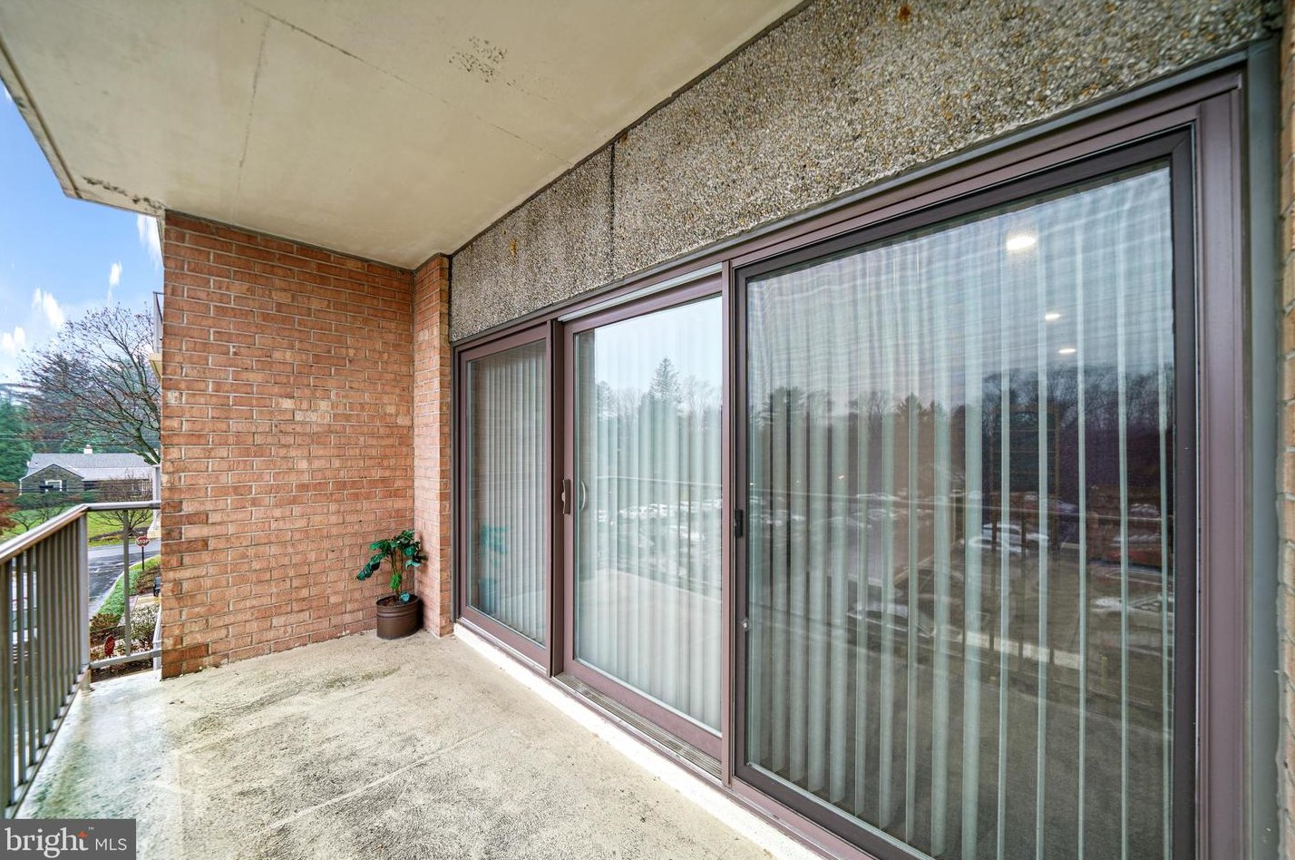 501 N Providence Rd #311, Coal Township, PA 19063