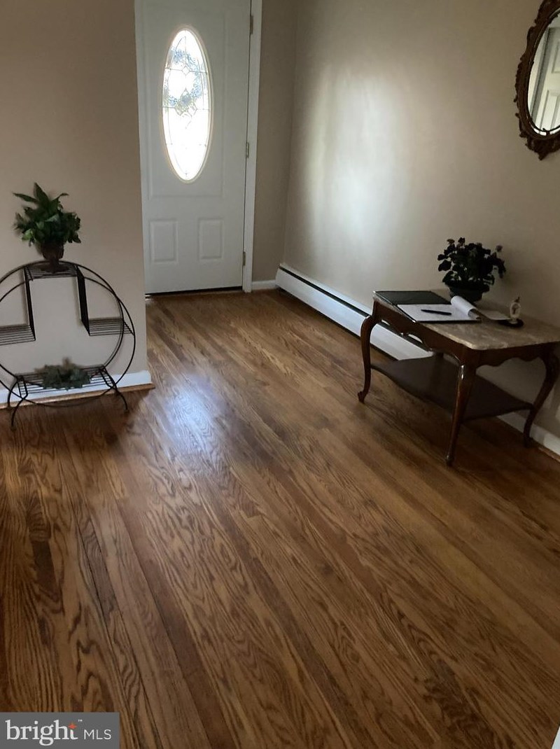 14 Carriage Dr, Media, PA 19063